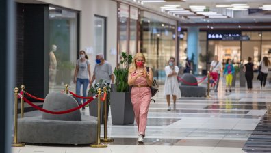 Финансова криза? Били сме много по-щедри по Коледа и Нова година