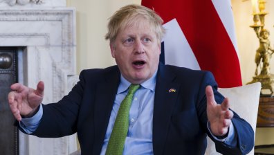 Джонсън: Украйна няма да влезе в НАТО скоро, Путин се провали драстично
