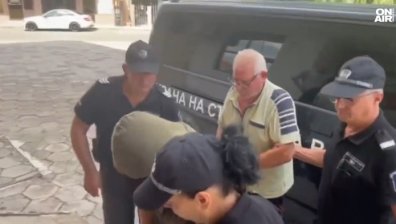 Пуснаха под гаранция от 6 000 лв. задържаните за нелегалната цигарена фабрика