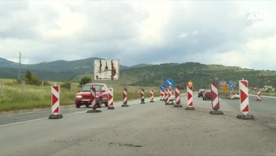 Бойко Борисов инспектира строежа на АМ "Хемус"