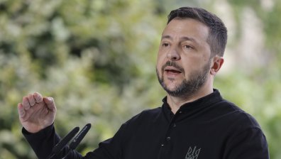 Володимир Зеленски слага стратегията си за край на войната пред президента на САЩ