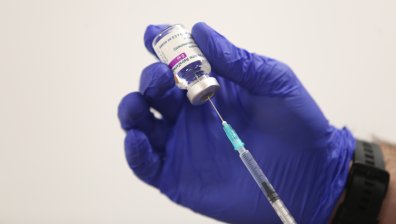 EK ще прати писмо на AstraZeneca заради забавянето на доставките