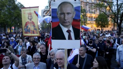 Хиляди сърби протестираха в Белград в подкрепа на Русия