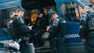 Намушкаха и изгориха жив тийнейджър в Марсилия