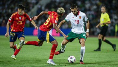 Испания се разходи на "Васил Левски", но наниза 3 гола на България пред 40 хиляди