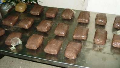Хванаха близо 15 кг хероин в тайник на Дунав мост при Видин