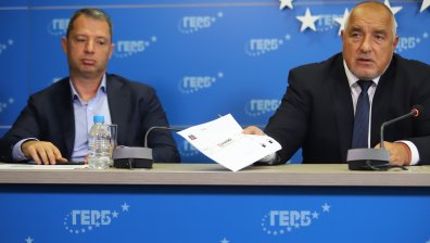 ГЕРБ: Мамят ни с 1 лев на литър гориво, държавата е ощетена