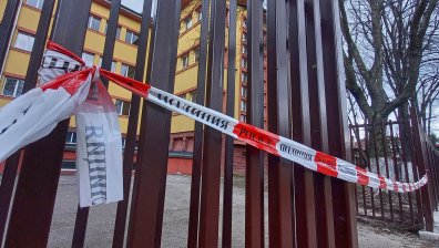 Тик-так, тик-так в училищна тоалетна: Евакуираха школо в Димитровград
