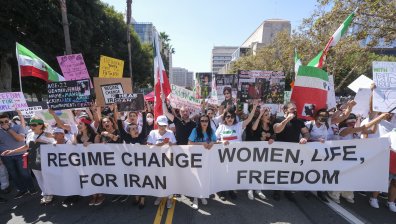 Най-малко 92 души са загубили живота си след протестите в Иран