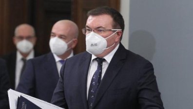 Проф. Ангелов: От 4.02 вероятно паралелки от 5 до 12 кл. ще учат присъствено