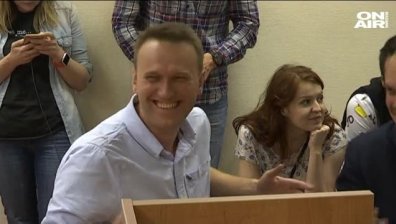 Руският опозиционен лидер Алексей Навални е вън от затвора 