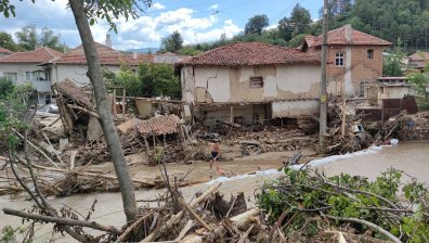 Всички дърва, донесени от водата в Карловско, остават за хората, 7 къщи са напълно разрушени