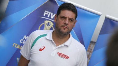 Прекратяване на шампионата: Тимът на Пламен Константинов грабна титлата в Русия