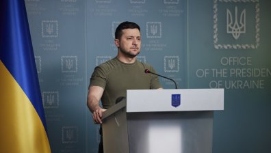 Зеленски за удара по детска болница: Военно престъпление! Вие хора ли сте?