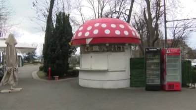 Бургазлии скочиха в защита на емблематично заведение в Морската градина