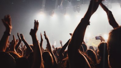 Клубните концерти масово без музикален лиценз, авторите не получават никакви пари