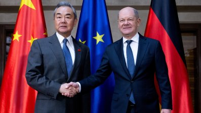 Европа остана изолирана в ъгъла, наблюдавайки възхода на САЩ, Китай и Русия