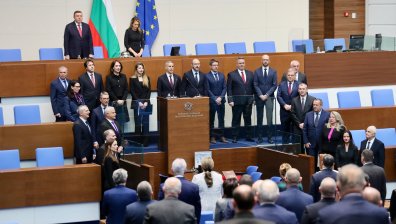 Служебният кабинет на Гюров положи клетва в НС (СНИМКИ)