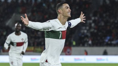 Официално: Роналдо остана без треньор