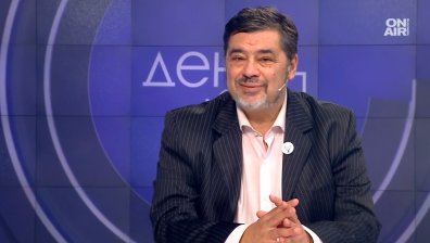 Ще стане ли Борислав Сарафов постоянен главен прокурор и кой преправя реформите с червен химикал?