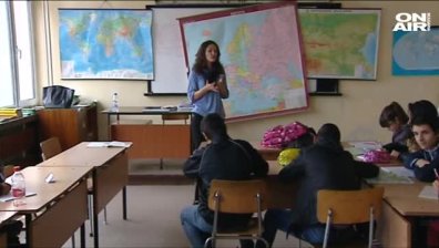 Кабинетът обеща над 15% увеличение на учителските заплати