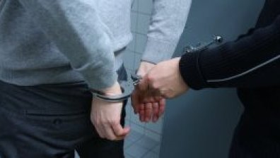 Задържаха трима мъже за схема с онлайн кредити, изтеглили са 19 хил. лв.