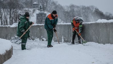 Екстремното време обърка ходовете на войната в Украйна, зимните бури взеха жертви