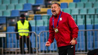 Ясно е има ли бъдеще Ясен Петров в националния отбор