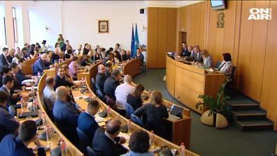 Обстановката в София засега - спокойна, язовирите и шахтите се следят