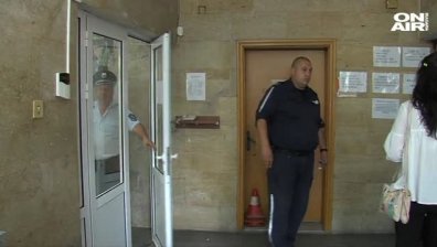 Спецакция и петима задържани за корупция в КАТ Благоевград!