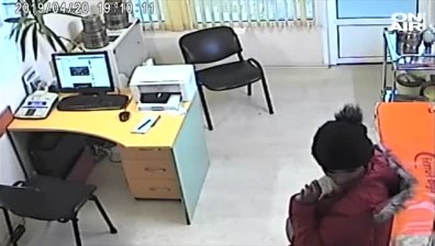 18-годишна бременна се оказа серийна обирджийка, задигна над 4 бона