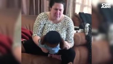Жена, загубила сина си, получи за Коледа мече с вграден запис на гласа му