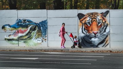 Изрисуван с уникални картини - пуснаха движението по новия бул. "Филип Кутев"