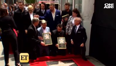 Момчешката банда NSYNC със звезда на Алеята на славата в Холивуд