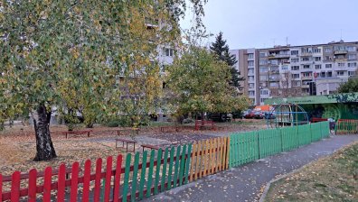 От HelpBook: Детски площадки в окаяно състояние