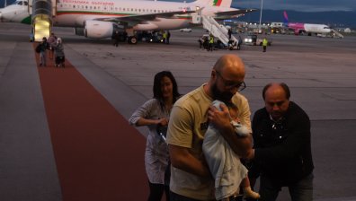 Завърнали се от Ливан българи: Децата плачат, всичко виждат, не могат да спят