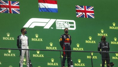 Макс Верстапен спечели Гран при на Белгия след само две обиколки