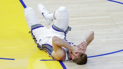 Тежко поражение за "Сакраменто" в Хюстън, Везенков отбеляза едва 2 точки