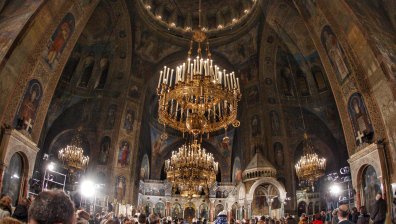 Църквата почита покровителя на меда и пчеларите