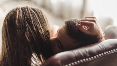 Експерт разкри най-доброто време за секс според възрастта
