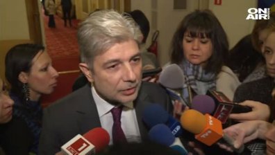 Екоминистърът в атака: Зад протестите за "Пирин" стоят политически мотиви!