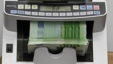 Икономист: Бюджетът е в червено, фискалното ни положение е притеснително