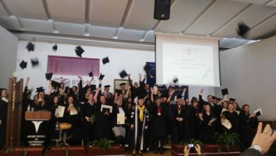 Бизнесът отново започва да търси икономисти