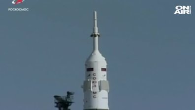 Роботът Фьодор излетя към МКС 