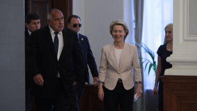 Урсула фон дер Лайен и Бойко Борисов на брифинг