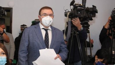Здравният министър: Ще се борим за всеки един човешки живот