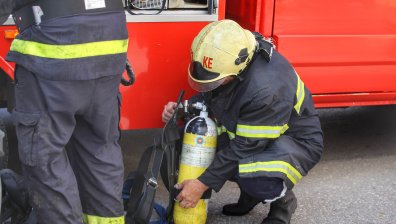 Голям пожар в столичния "Люлин", спасиха 2 деца, оставени без надзор