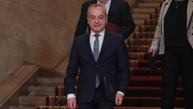 Донев: Депутатите да служат на народа и търсят работещи решения