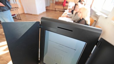 ЦИК задържа 228 машини на "Сиела Норма", ГЕРБ с поредна атака преди вота