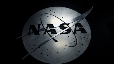 НАСА подготвя "Артемис 2" за първи полет около Луната от половин век насам